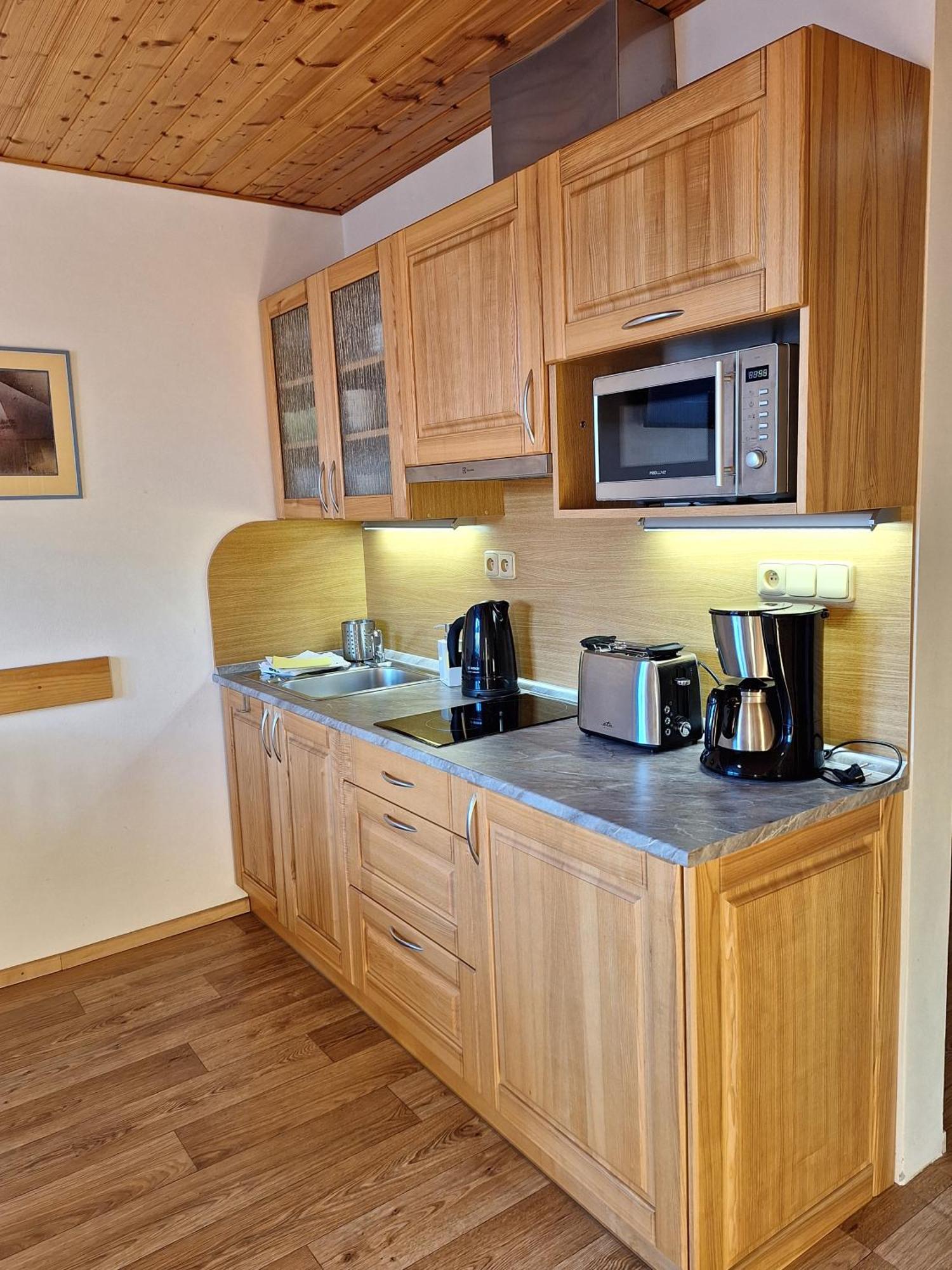 Apartmany Ester โรกีนีซ นัด ยีเซอโร ภายนอก รูปภาพ